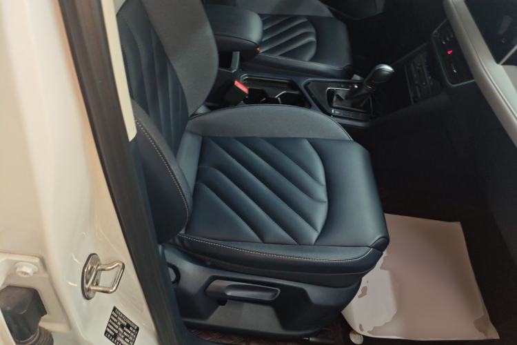 Used Volkswagen Tharu 2023 300TSI Two-Wheel-Drive Moonlight Edition Right Front Seat