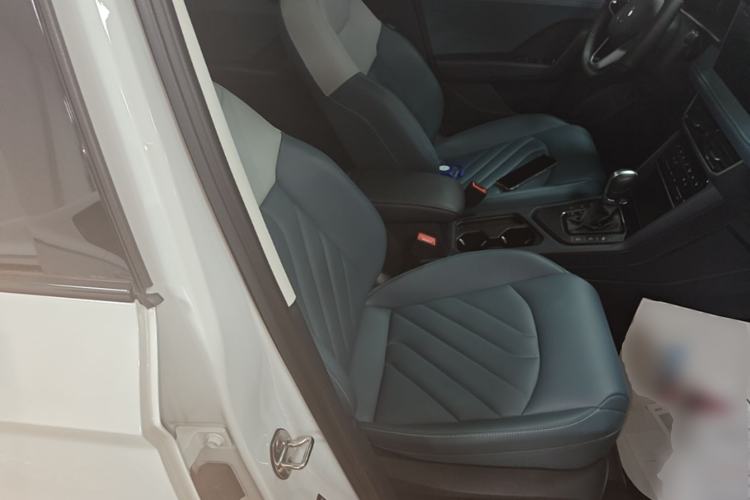 Used Volkswagen Tharu 2023 300TSI Two-Wheel-Drive Moon Luxury Edition Right Front Seat