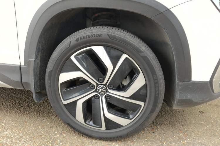 Used Volkswagen Tharu 2023 300TSI Two-Wheel-Drive Full Moon Edition Right Front Wheel Hub