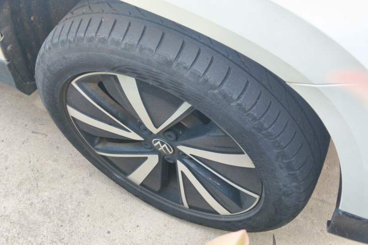 Used Volkswagen Tharu 2023 300TSI Two-Wheel-Drive Moonlight Edition Right Front Wheel Hub