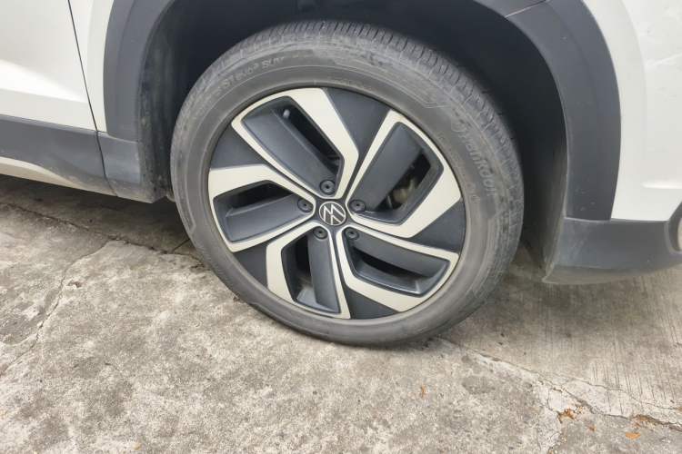 Used Volkswagen Tharu 2023 300TSI Two-Wheel-Drive Full Moon Edition Right Front Wheel Hub