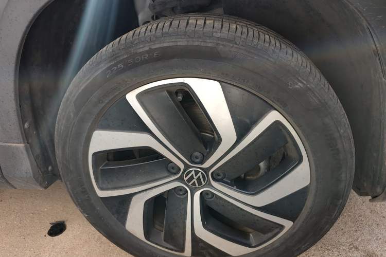 Used Volkswagen Tharu 2023 300TSI Two-Wheel-Drive Full Moon Edition Right Front Wheel Hub