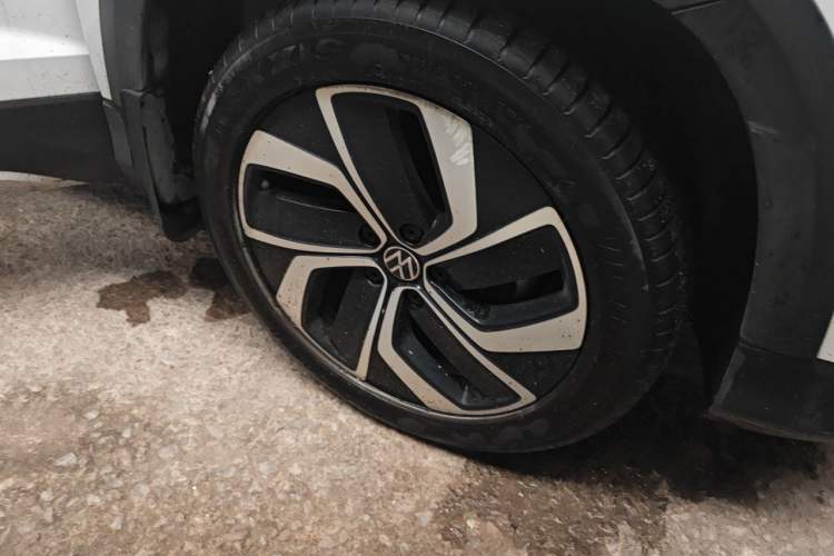 Used Volkswagen Tharu 2023 300TSI Two-Wheel-Drive Full Moon Edition Right Front Wheel Hub