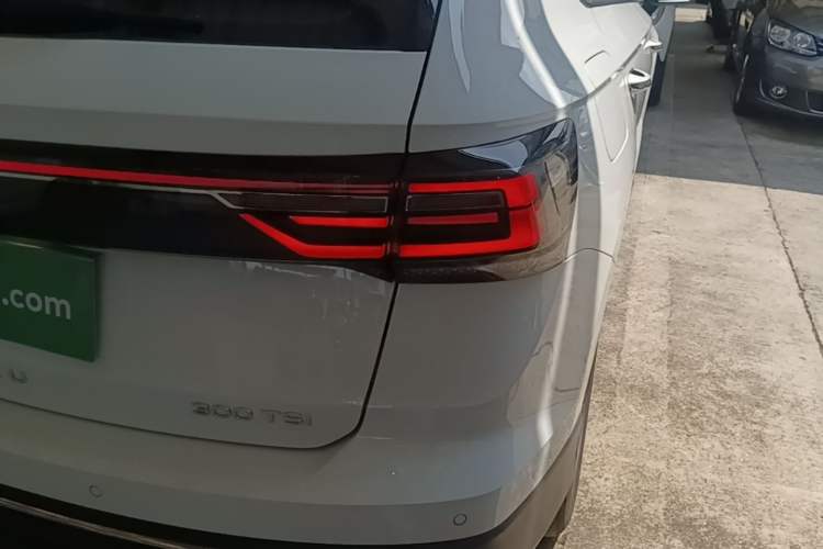 Used Volkswagen Tharu 2023 300TSI Two-Wheel-Drive Moonlight Edition Right Rear Taillight