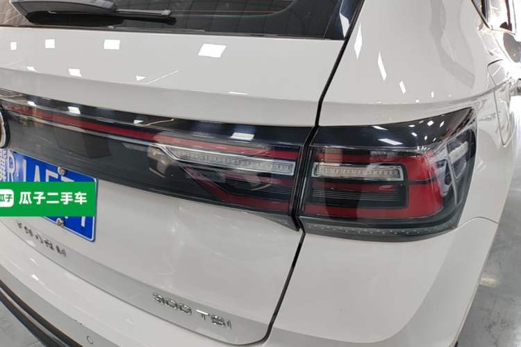 Used Volkswagen Tharu 2023 300TSI Two-Wheel-Drive Moonlight Edition Right Rear Taillight