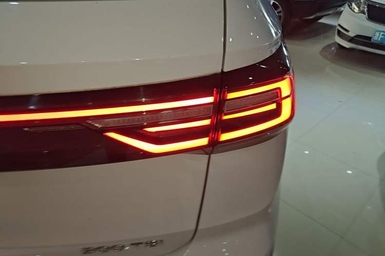 Used Volkswagen Tharu 2023 300TSI Two-Wheel-Drive Moonlight Edition Right Rear Taillight