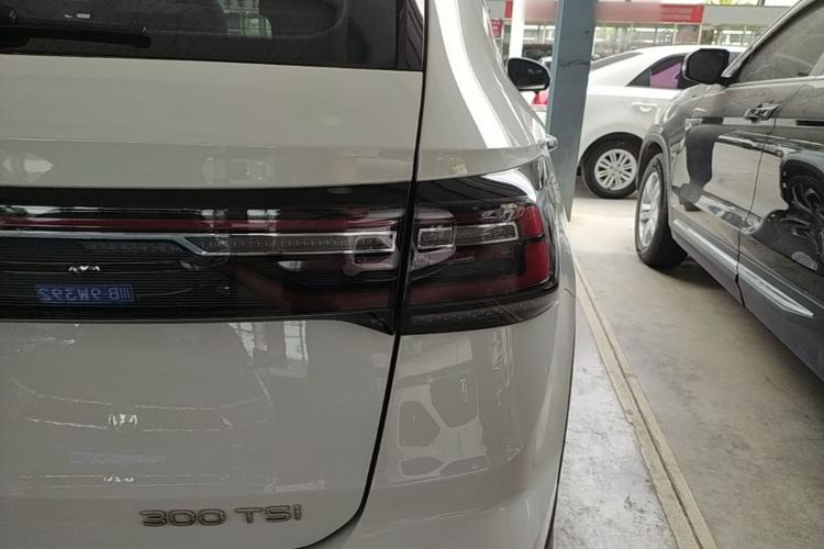 Used Volkswagen Tharu 2023 300TSI Two-Wheel-Drive Full Moon Edition Right Rear Taillight