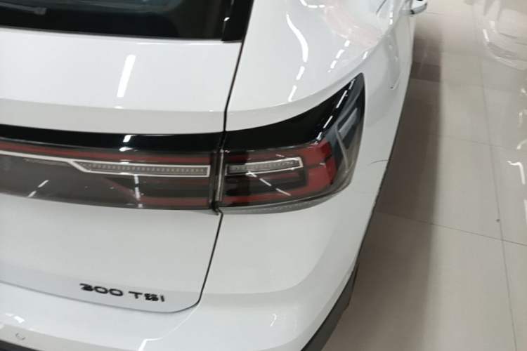 Used Volkswagen Tharu 2023 300TSI Two-Wheel-Drive Moon Luxury Edition Right Rear Taillight
