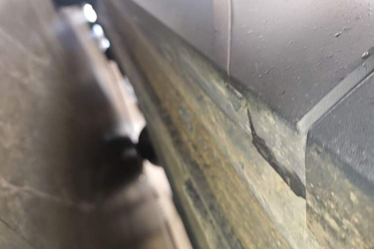 Used Volkswagen Tharu 2023 300TSI Two-Wheel-Drive Moonlight Edition Right Side Sill