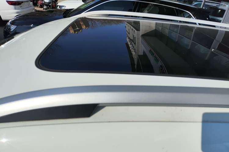 Used Volkswagen Tharu 2023 300TSI Two-Wheel-Drive Full Moon Edition Roof