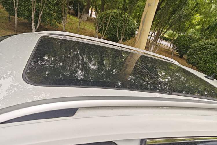 Used Volkswagen Tharu 2023 300TSI Two-Wheel-Drive Full Moon Edition Roof