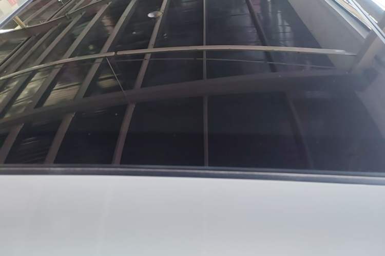 Used Volkswagen Tharu 2023 300TSI Two-Wheel-Drive Moonlight Edition Roof