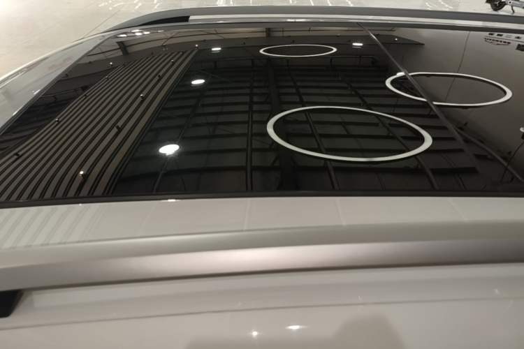 Used Volkswagen Tharu 2023 300TSI Two-Wheel-Drive Full Moon Edition Roof