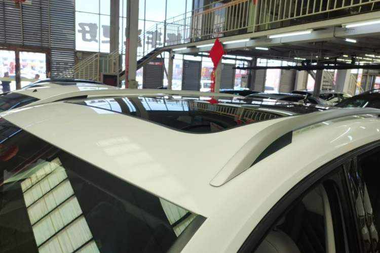 Used Volkswagen Tharu 2023 300TSI Two-Wheel-Drive Moonlight Edition Roof