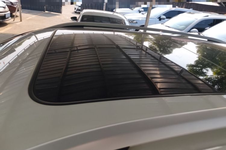 Used Volkswagen Tharu 2023 300TSI Two-Wheel-Drive Moonlight Edition Roof
