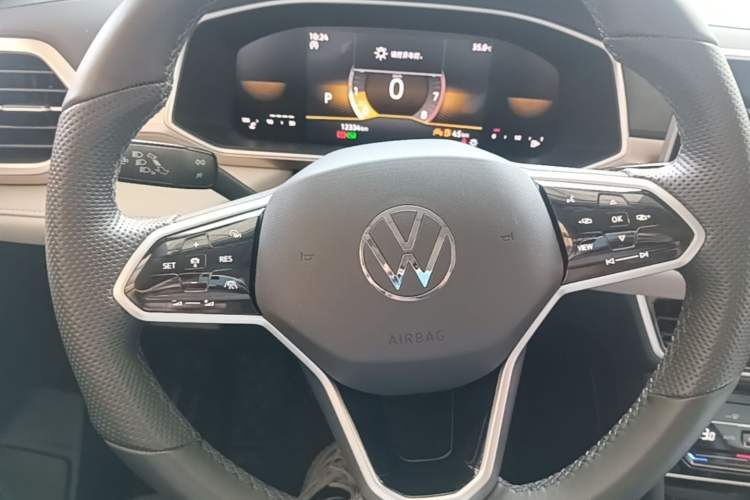 Used Volkswagen Tharu 2023 300TSI Two-Wheel-Drive Moonlight Edition Steering Wheel
