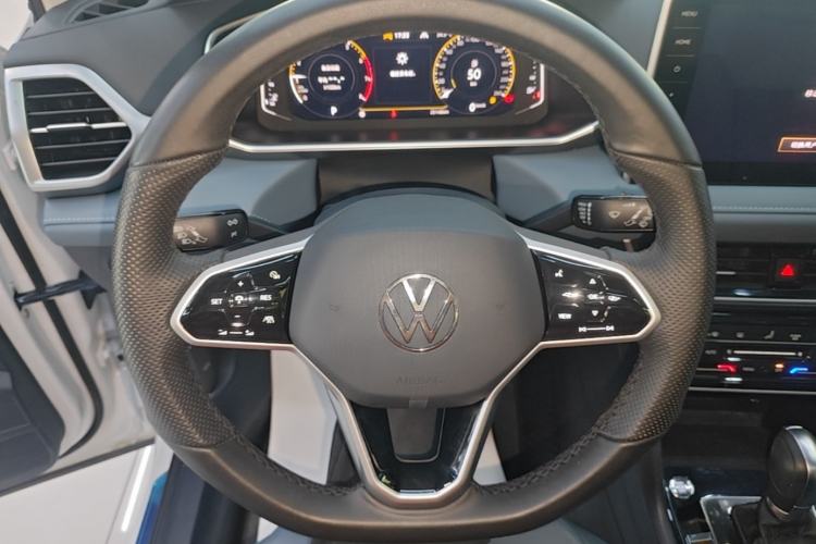Used Volkswagen Tharu 2023 300TSI Two-Wheel-Drive Full Moon Edition Steering Wheel