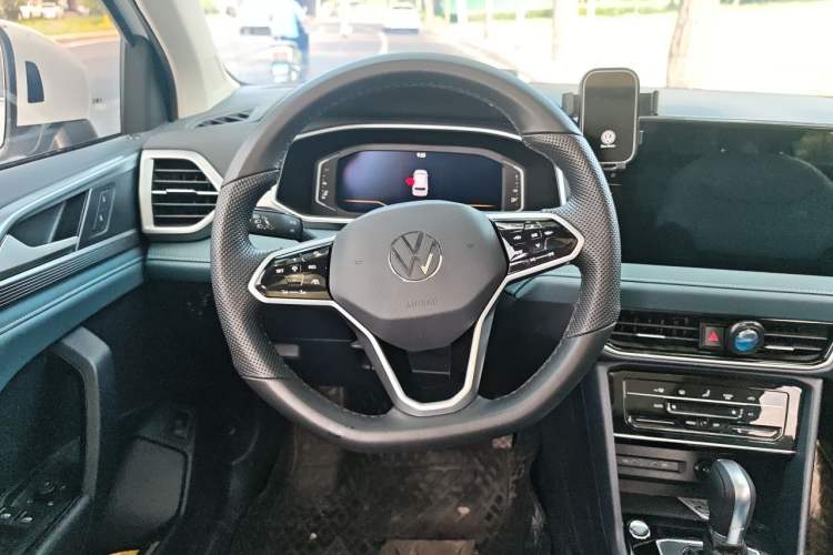 Used Volkswagen Tharu 2023 300TSI Two-Wheel-Drive Full Moon Edition Steering Wheel