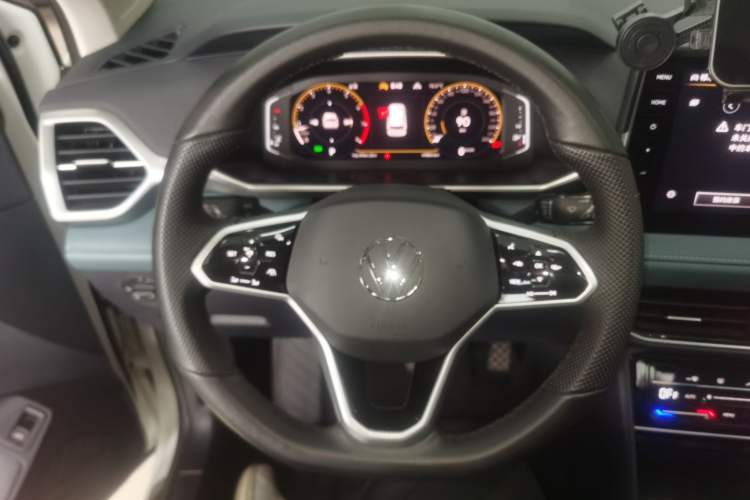 Used Volkswagen Tharu 2023 300TSI Two-Wheel-Drive Full Moon Edition Steering Wheel