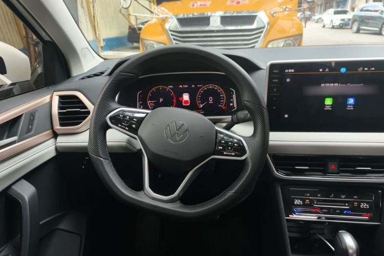 Used Volkswagen Tharu 2023 300TSI Two-Wheel-Drive Full Moon Edition Steering Wheel