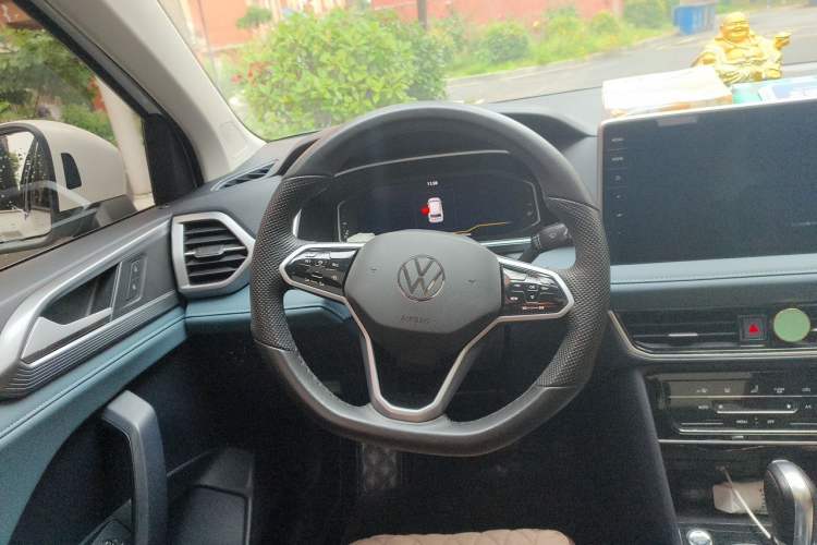 Used Volkswagen Tharu 2023 300TSI Two-Wheel-Drive Full Moon Edition Steering Wheel