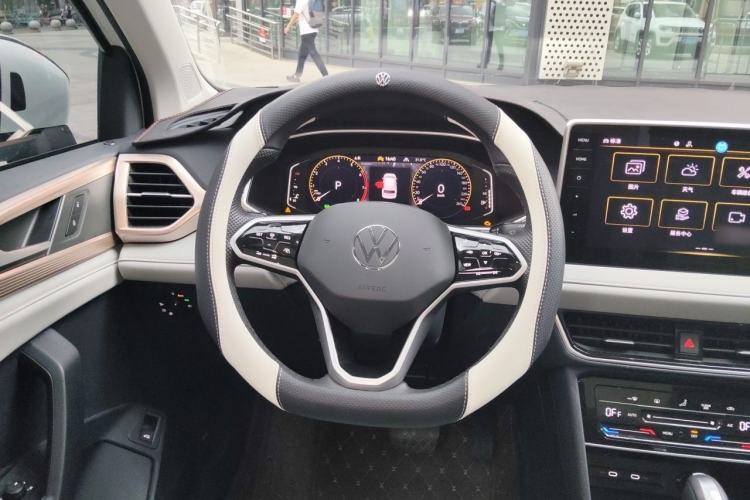 Used Volkswagen Tharu 2023 300TSI Two-Wheel-Drive Full Moon Edition Steering Wheel