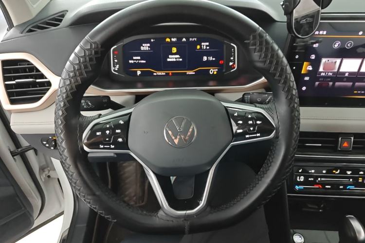 Used Volkswagen Tharu 2023 300TSI Two-Wheel-Drive Full Moon Edition Steering Wheel