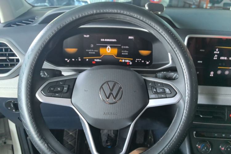 Used Volkswagen Tharu 2023 300TSI Two-Wheel-Drive Crescent Edition Steering Wheel