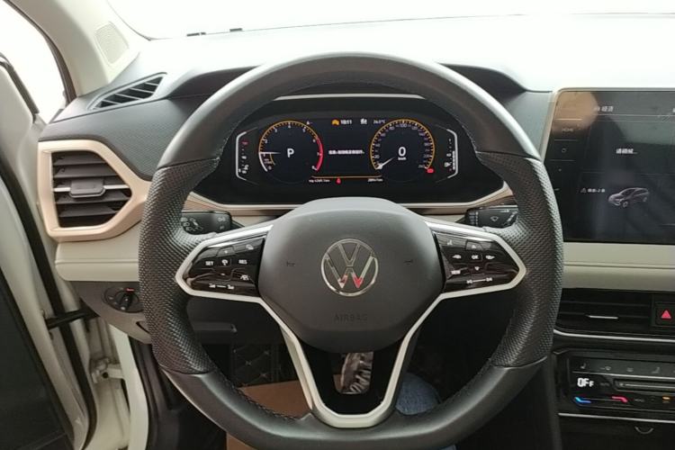 Used Volkswagen Tharu 2023 300TSI Two-Wheel-Drive Full Moon Edition Steering Wheel