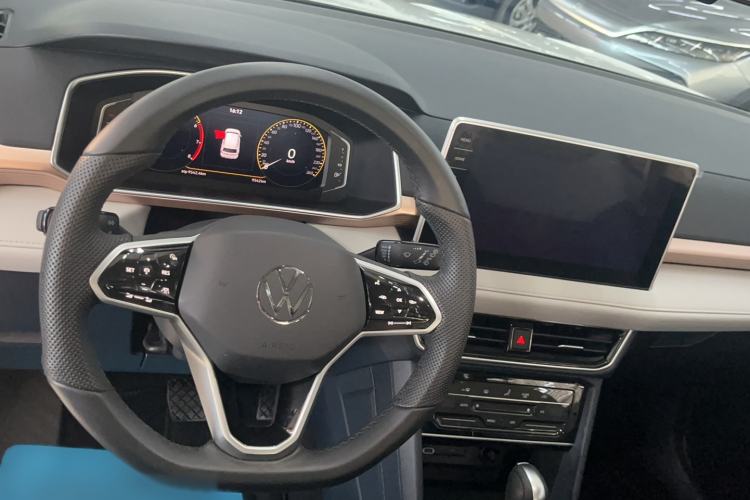 Used Volkswagen Tharu 2023 300TSI Two-Wheel-Drive Full Moon Edition Steering Wheel