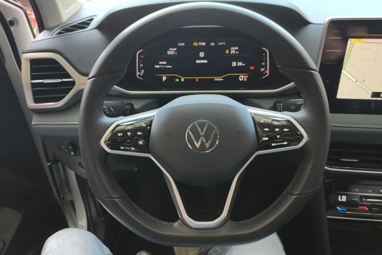 Used Volkswagen Tharu 2023 300TSI Two-Wheel-Drive Full Moon Edition Steering Wheel