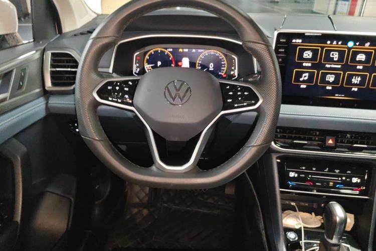 Used Volkswagen Tharu 2023 300TSI Two-Wheel-Drive Full Moon Edition Steering Wheel