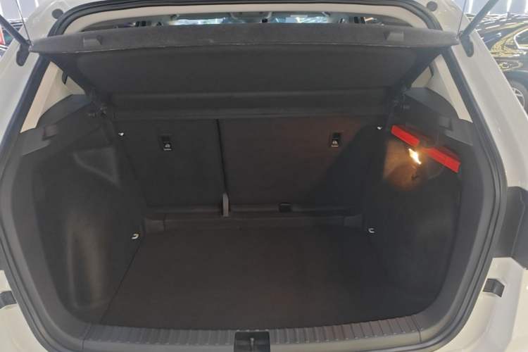 Used Volkswagen Tharu 2023 300TSI Two-Wheel-Drive Full Moon Edition Trunk