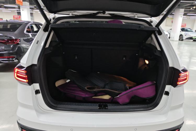Used Volkswagen Tharu 2023 300TSI Two-Wheel-Drive Full Moon Edition Trunk