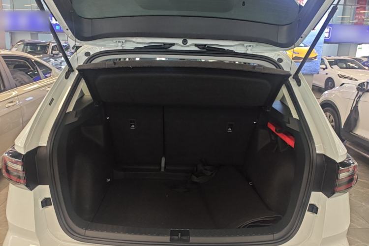 Used Volkswagen Tharu 2023 300TSI Two-Wheel-Drive Moonlight Edition Trunk