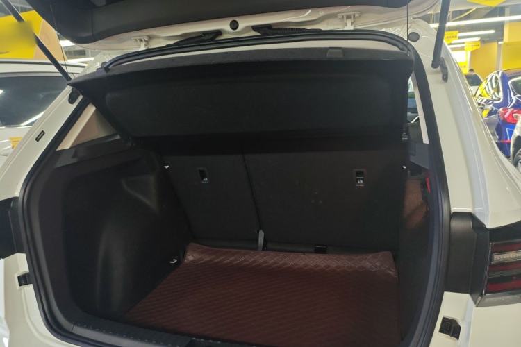 Used Volkswagen Tharu 2023 300TSI Two-Wheel-Drive Moonlight Edition Trunk