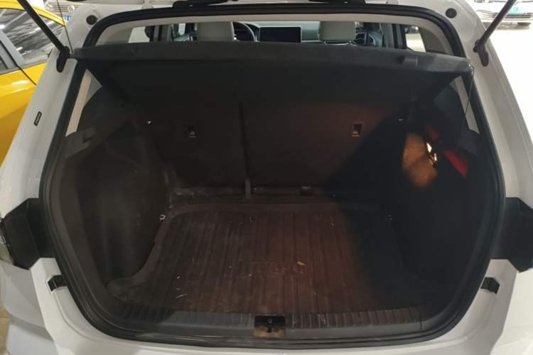 Used Volkswagen Tharu 2023 300TSI Two-Wheel-Drive Full Moon Edition Trunk