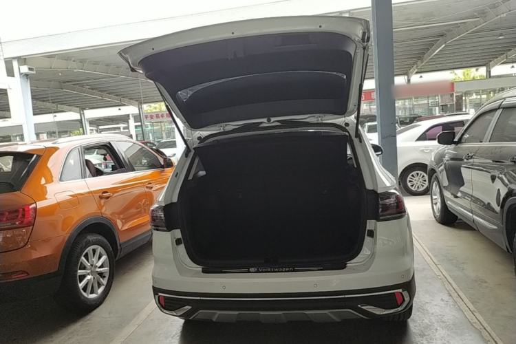 Used Volkswagen Tharu 2023 300TSI Two-Wheel-Drive Full Moon Edition Trunk
