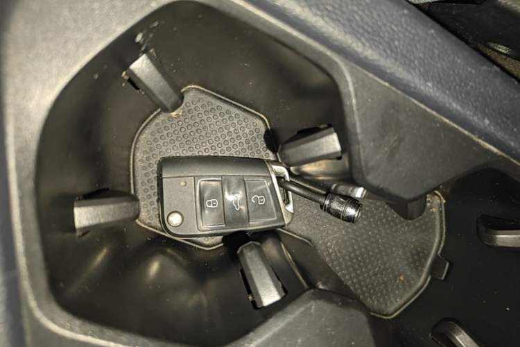 Used Volkswagen Tharu 2023 300TSI Two-Wheel-Drive Moonlight Edition Vehicle Key