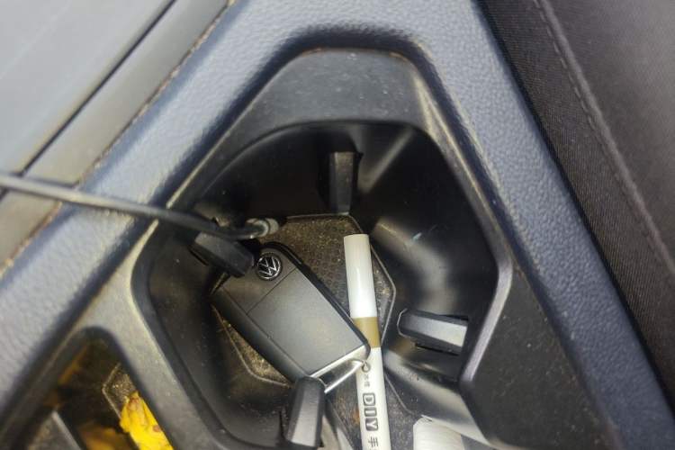 Used Volkswagen Tharu 2023 300TSI Two-Wheel-Drive Crescent Edition Vehicle Key