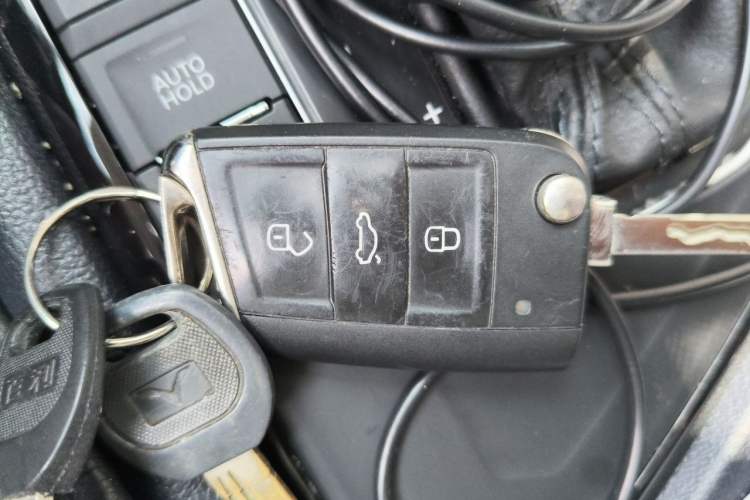 Used Volkswagen Tharu 2023 300TSI Two-Wheel-Drive Moonlight Edition Vehicle Key