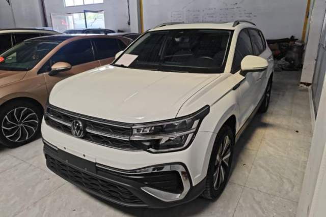 Used Volkswagen Tharu 2023 300TSI Two-Wheel-Drive Moonlight Edition