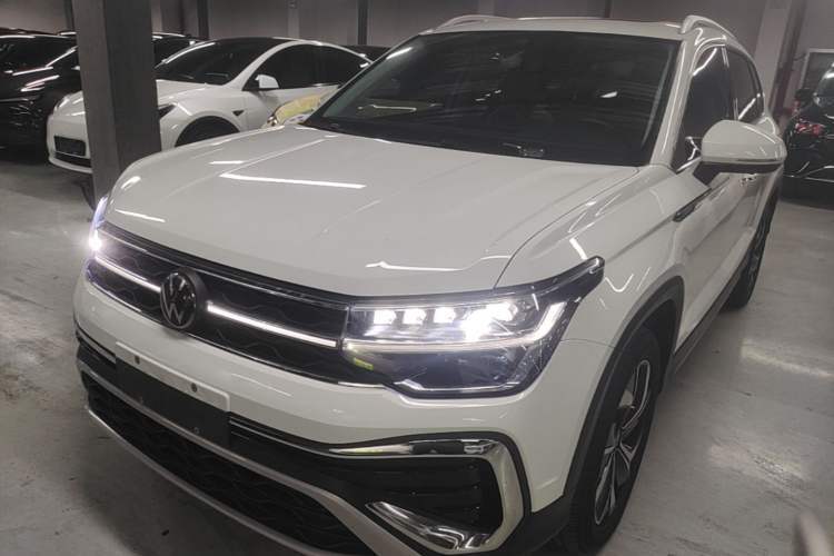 Used Volkswagen Tharu 2023 300TSI Two-Wheel-Drive Full Moon Edition Guazi used car, China used car export, Used car for sale, Used cars, Cheapest cars for sale
