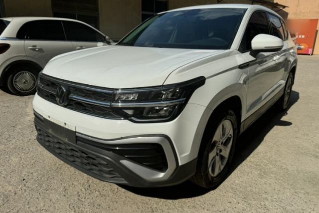 Used Volkswagen Tharu 2023 300TSI Two-Wheel-Drive Crescent Edition