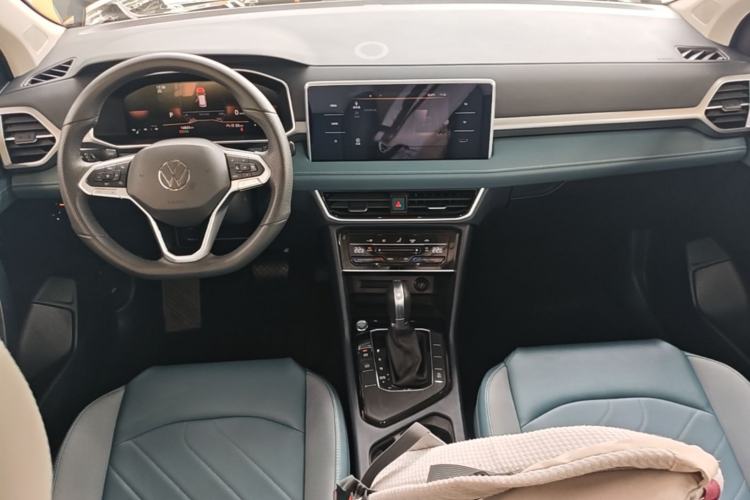 Used Volkswagen Tharu 2024 300TSI Two-Wheel-Drive Moonlight Edition Center Console