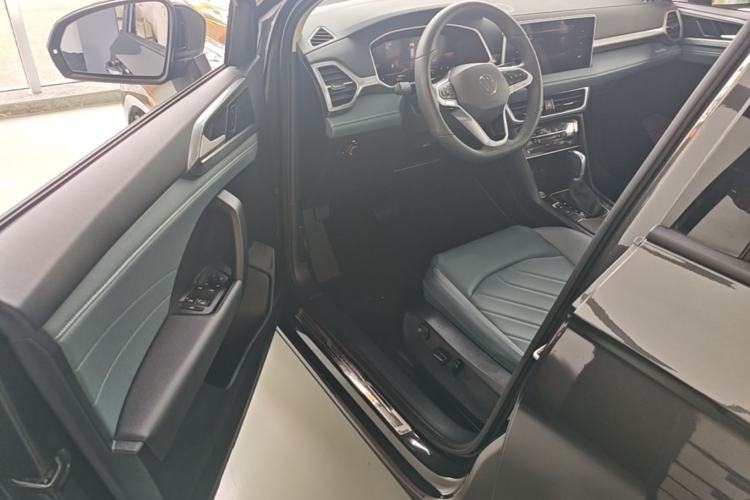 Used Volkswagen Tharu 2024 300TSI Two-Wheel-Drive Moonlight Edition Driver Seat