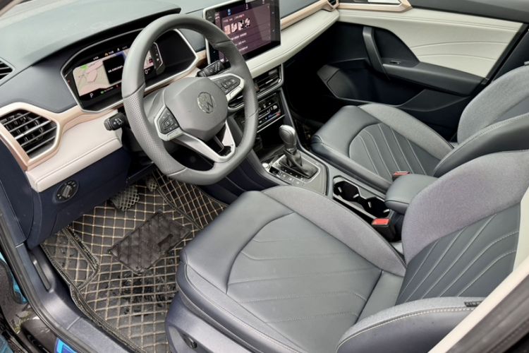 Used Volkswagen Tharu 2024 300TSI Two-Wheel-Drive Full Moon Edition Interior 2