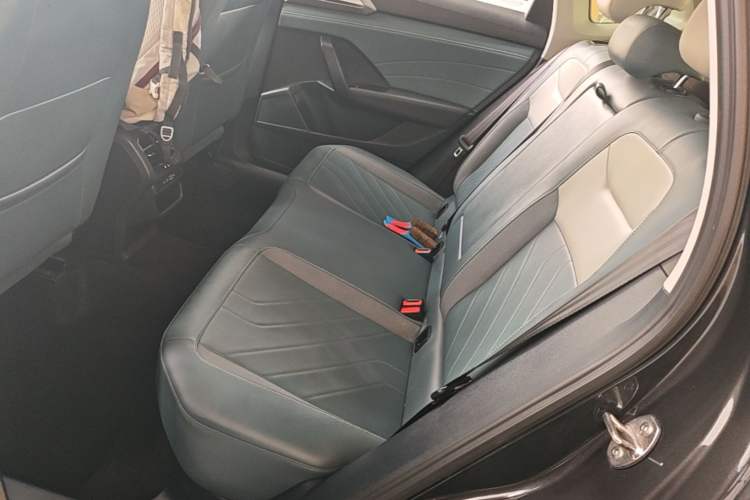 Used Volkswagen Tharu 2024 300TSI Two-Wheel-Drive Moonlight Edition Left Rear Seat