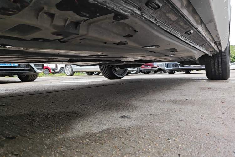 Used Volkswagen Tharu 2024 300TSI Two-Wheel-Drive Full Moon Edition Left Side Sill