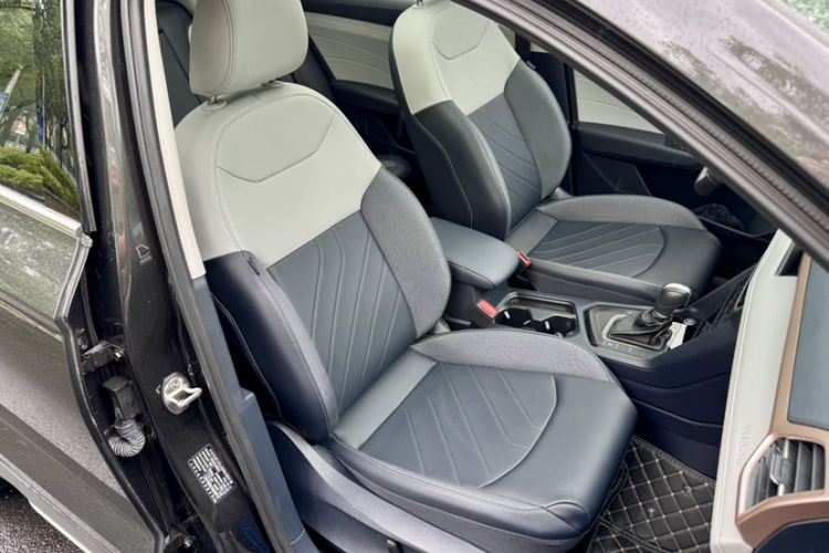 Used Volkswagen Tharu 2024 300TSI Two-Wheel-Drive Full Moon Edition Right Front Seat